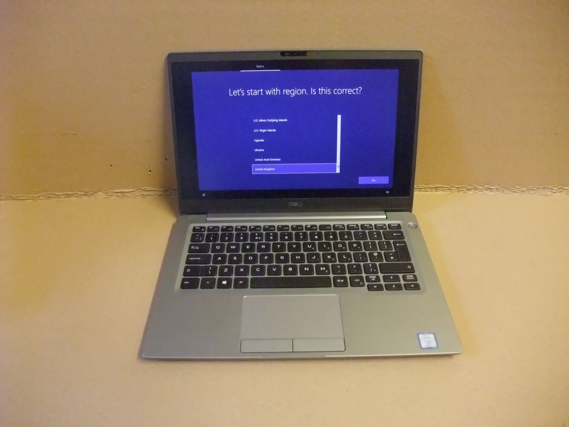 Dell Latitude 7300 Laptop - i7-8665U, 32Gb RAM, 512Gb M2 drive, Windows 10 Pro (PSU & power lead - Image 2 of 5