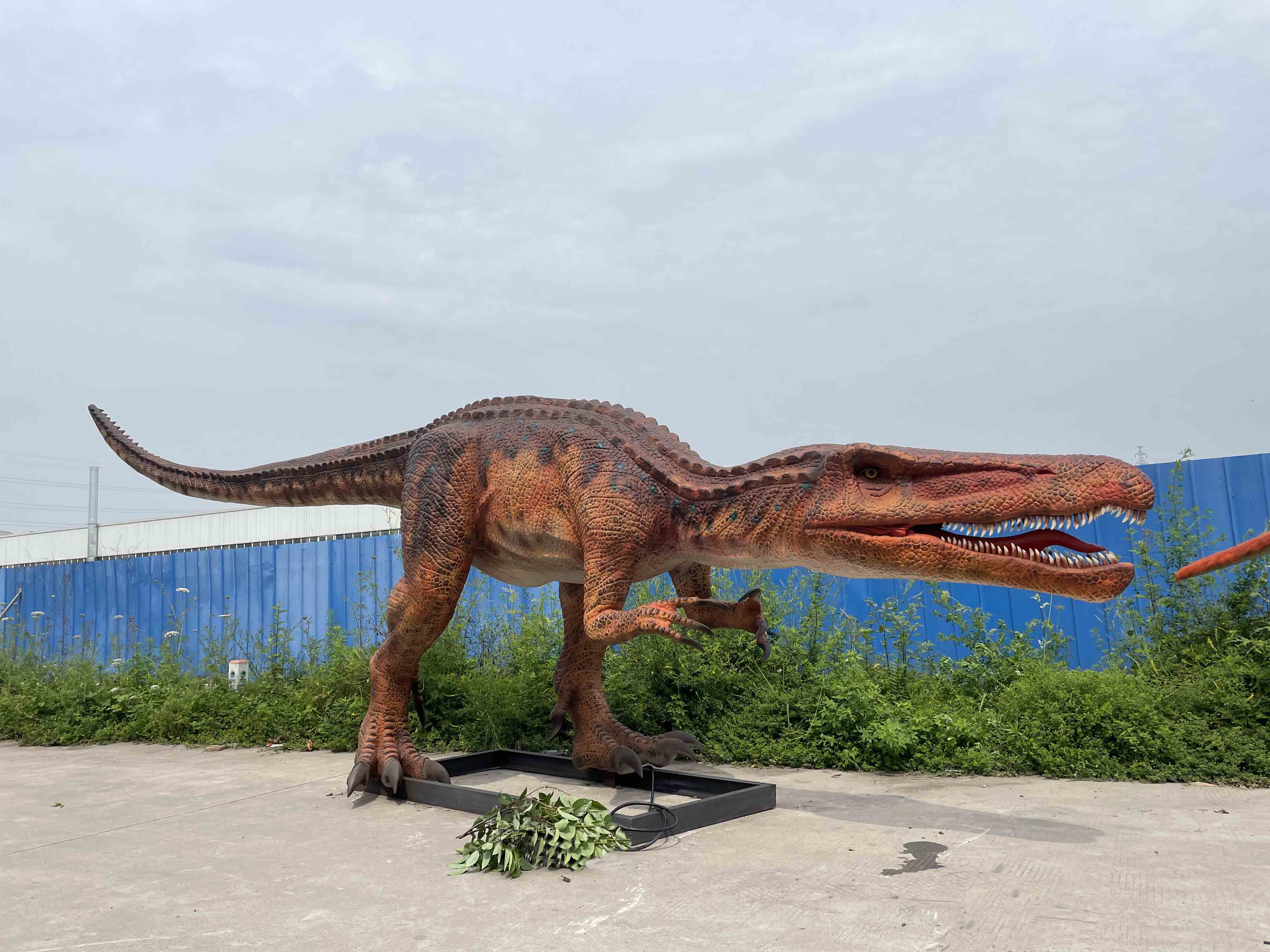 Animatronic Baryonyx by Only Dinosaurs, 7.9m long, 1.3m wide, 2.7m high, approx. 350kg constructed - Image 2 of 4