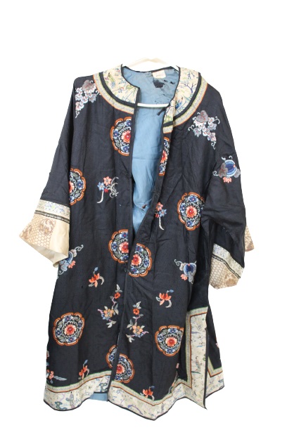 Ladies Shawl and Short Sleeved Summer Coat - Image 11 of 24