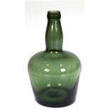 Waldglas-Flasche, 20. Jh., dunkelgrün, stark gebauchter Korpus, H. 20,5 cm