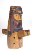 Figur "Bauarbeiter", Rußland 50er Jahre, Holz geschnitzt, farbig gefasst, Gebrauchspuren, H. 37 cm