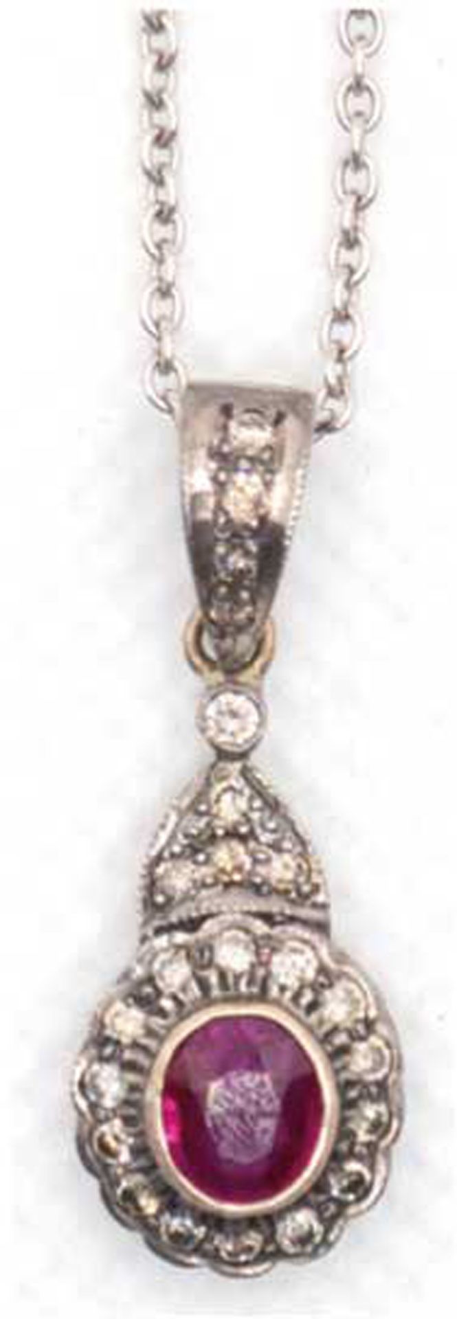 Kette mit Anhänger, 750er Gold, Rubin 0,63 ct., Brillanten 0,33 ct., 5,6 g, Kettenlänge 43 cm