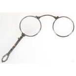 Lorgnette, ausklappbare Stielbrille, 925er Silber, punziert, ziseliert, runde Gläser, L. 11,5 cm