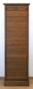 Rolladenschrank, um 1920, Eiche, Jalousieverschluß, 150x47x38 cm