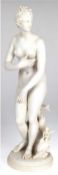 Porzellan-Figur "Venus mit Delphin und Putto", Bikuitporzellan, ungemarkt,  auf rundem Sockel, rück