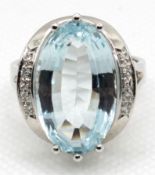 Ring, 585er WG, 10,2 g, großer, ovaler Aquamarin ca. 2,1 x 1,3 cm, Brillanten 0,10 ct., RG 60, Inne