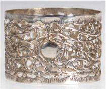 Serviettenring, 800er Silber, punziert, Rocaillen- und Floralmuster, runde durchbrochene Form, Dm. 