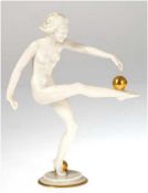 Art Deco-Figur "Ballspielerin", Hutschenreuther Kunstabteilung, C.Werner, gold staffiert, H. 21,5 c