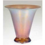 Art-Deco-Vase, um 1930, WMF Myra, gelbes bis bernsteinfarbenes, irisierendes Glas, Trichterform mit