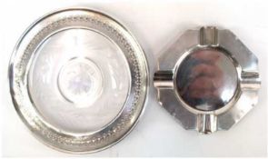 Teller und Aschenbecher, Sterling-Silber, Teller aus floral geschliffenem Glas und durchbrochenem R