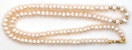 Kette, SW-Perlen in Linsenform, Durchmesser ca. 6,5 mm, Länge ca. 47 cm Golddouble,