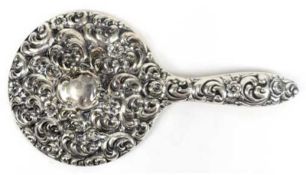 Handspiegel, 800er Silber, punziert, facettiertes Glas, mit barocker Ornamentik aus Blütten und Blä