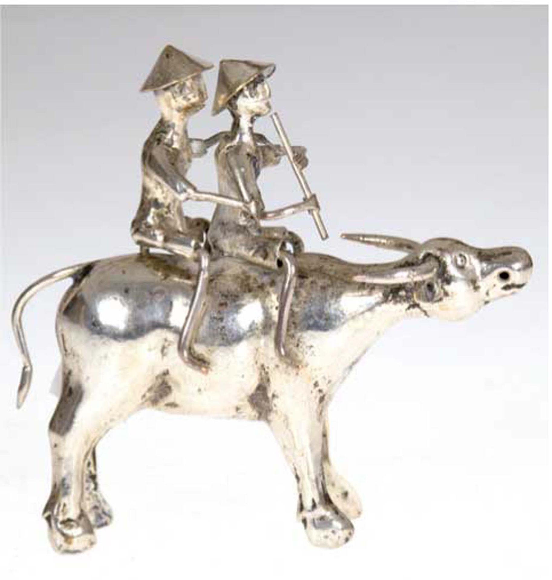 Figur "Zwei asiatische Reiter auf Rind", versilbert, H.10 cm