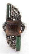 Art-Deco-Ring, Silber, besetzt mit facettiertem Quarzstein (beschädigt), Moosachat und Markasiten (