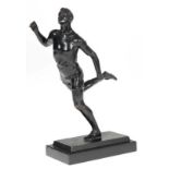 Skulptur "Läufer", 1930er Jahre, Weißmetallguß, dunkel patiniert, auf schwarzem Marmorsockel, unsig