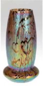Jugendstil-Vase, Loetz, Braun- und Violettöne, irisierend, Rand minimal bestoßen, H. 22 cm