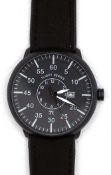 Armbanduhr "TR", Pilotenuhr, Quarz, schwarzes Kunststoffgehäuse mit Edelstahldeckel, Ziffernblatt m