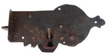 Barockes Türschloß. Eisen, handgeschmiedet, ohne Schlüssel, 19x8,5 cm