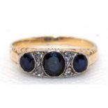 Ring, um 1900, 585er GG, 2,6 g, Saphire und Diamanten, RG 58, Innendurchmesser 18,4 mm