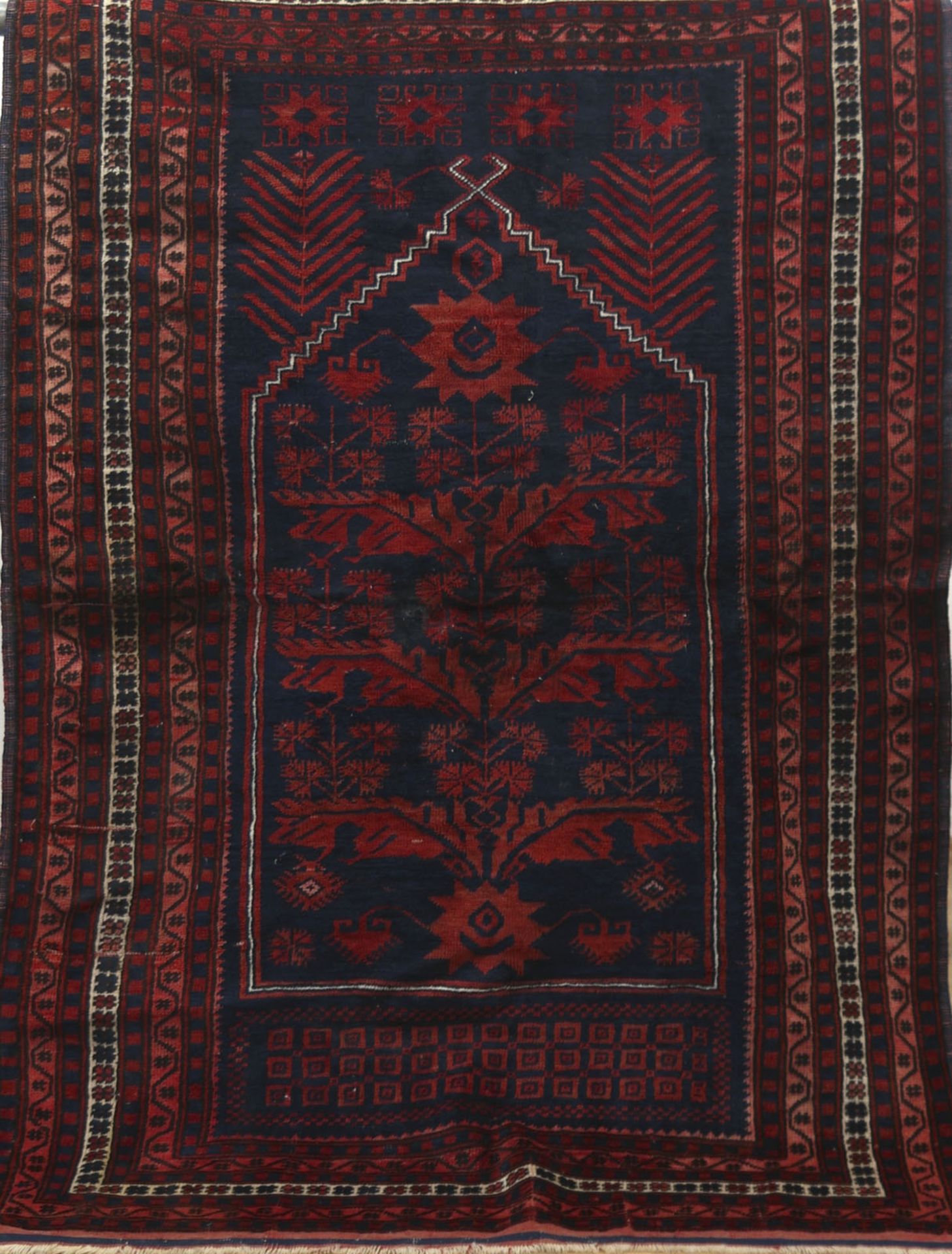 Yacebedir, Anatolien, dunkel-, rotgrundig, Gebrauchspuren, 167x110 cm