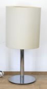 Vintage-Stehlampe, 1970er Jahre, Staff, verchromter Fuß, 4-flammig, heller Schirm, H. 92 cm, Schirm