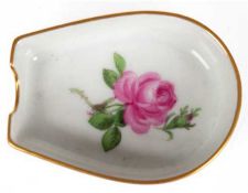 Meissen-Aschenbecher, Rote Rose, Goldrand, 2 Schleifstriche, 8x6 cm