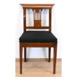 Biedermeier-Stuhl, Mahagoni, gepolsterter Sitz mit schwarzem Stoffbezug, Rückenlehne mit Zierspross