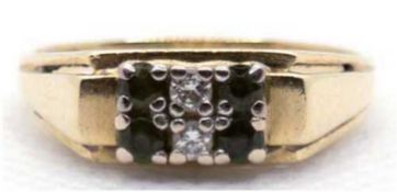 Brillant-Saphir-Bandring, 585er GG, rechteckiger Ringkopf besetzt mit 4 Saphiren und 2 Brillanten i