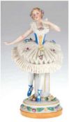 Ballerina, Sitzendorf, Spitze best., H. 18 cm