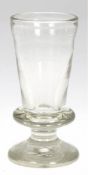 Biedermeier-Glas, farblos mit Abriß, Eichstrich 1/16 L, H. 11,5 cm