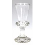 Biedermeier-Glas, farblos mit Abriß, Eichstrich 1/32 L, H. 11,5 cm