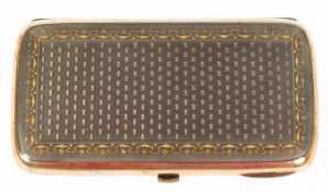 Zigaretten-Etui, 925er Silber, punziert, vergoldet, Guillochedekor und Goldverzierungen mit Translu