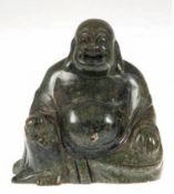 Buddha, China, Quing-Dynastiee, grüner Marmor, sitzend, H. 12,5 cm