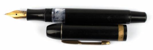 Kolbenfüller "Dauerfeder 12", schwarz, Feder beschädigt, Gebrauchspuren, L. 12,5 cm