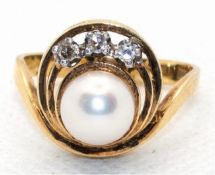 Ring mit schöner Perle ca. 7,5 mm, GG 585, 5,6 g, 3 Brillanten ca. 0,10 ct., RG 56, Innendurchmesse