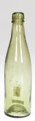 Flasche, 19. Jh., Alt Schwerin, grünes Glas, nach innen gewölbter Boden, H. 23,5 cm