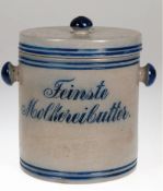 Buttertopf aus Tante-Emma-Laden, Westerwald um 1920, grau/blaue Salzglasur, Aufschrift "Feinste Mol