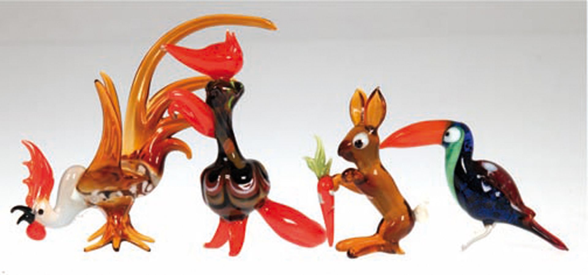 4 Murano-Figuren, polychrome Glaseinschmelzungen, dabei Hahn, Fuchs , Hase mit Möhre und Tukan, H.