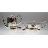 Kaffee- und Teeservice, 835er Silber, Gew. 1453 g, Entwurf Paula Strauss (1894-1943), bestehend aus