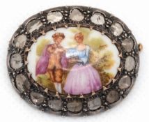 Porzellanbrosche, ovale Silberfassung mit besetzt mit Diamantrosen von zus. ca. 5 ct., Porzellanpla