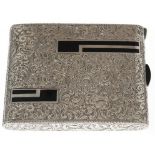 Art Deco-Etui, 935er Silber, ca. 160 g, fein ziseliert und schwarz, emailliert, 9,5x8 cm