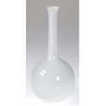 Vase, Fürstenberg, weiß glasiert, Originalform Wilhelm Wagenfeld, H. 22 cm