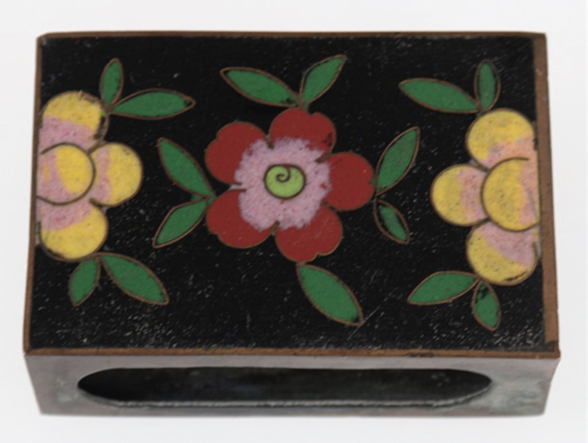 Streichholzschachtelhalter, Cloisonné, China Anfang 20. Jh., Drachen- bzw. Blumendekor auf schwarze