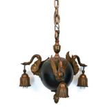 Deckenlampe im Empirestil, Frankreich um 1900, 3-flammig, mittige Kugel mit 3 geschwungenen Armen