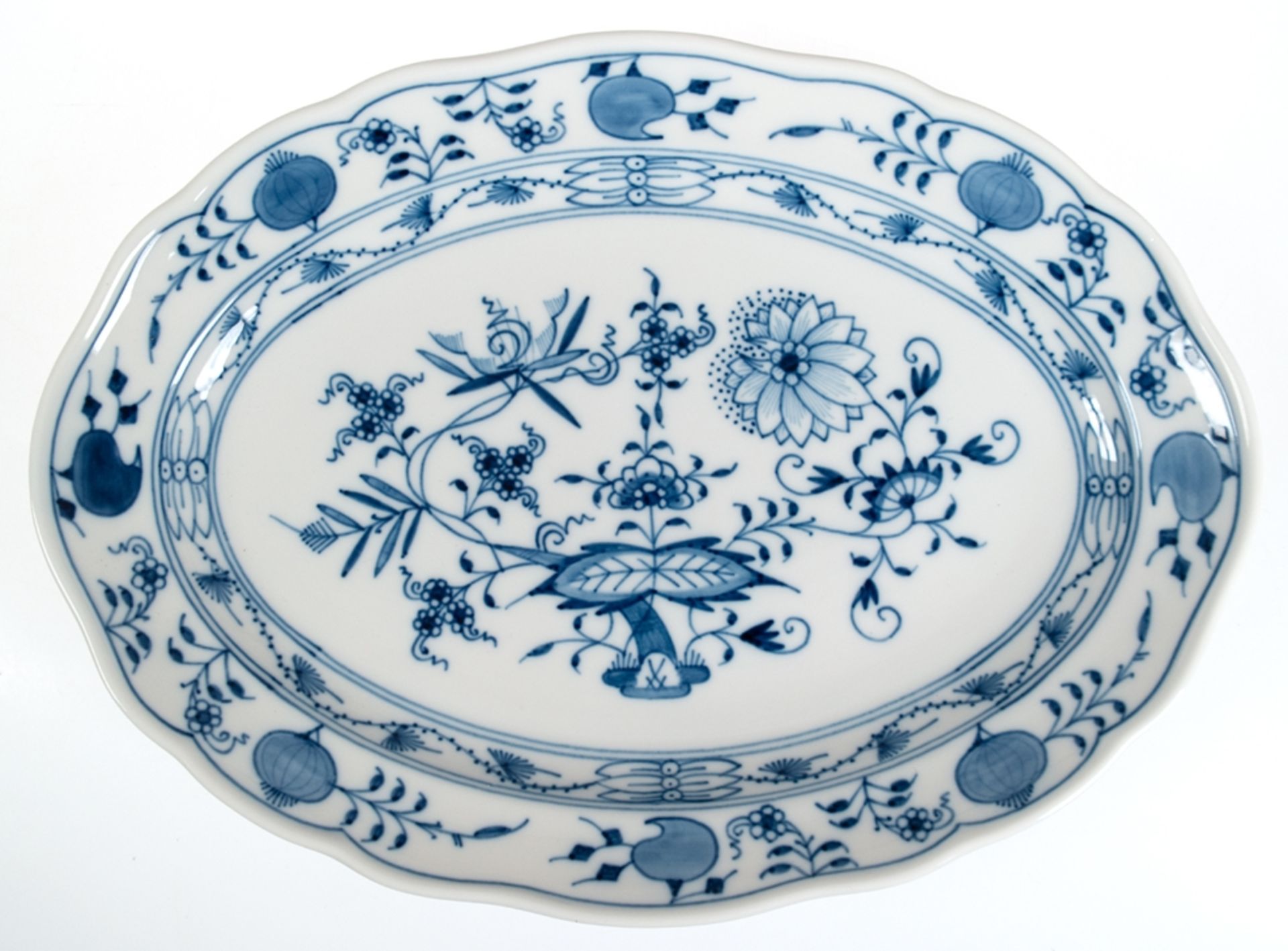 Meissen-Platte, Zwiebelmuster, oval, Unterglasur blaue Schwertermarke, 1. Wahl, L. 26,5 cm