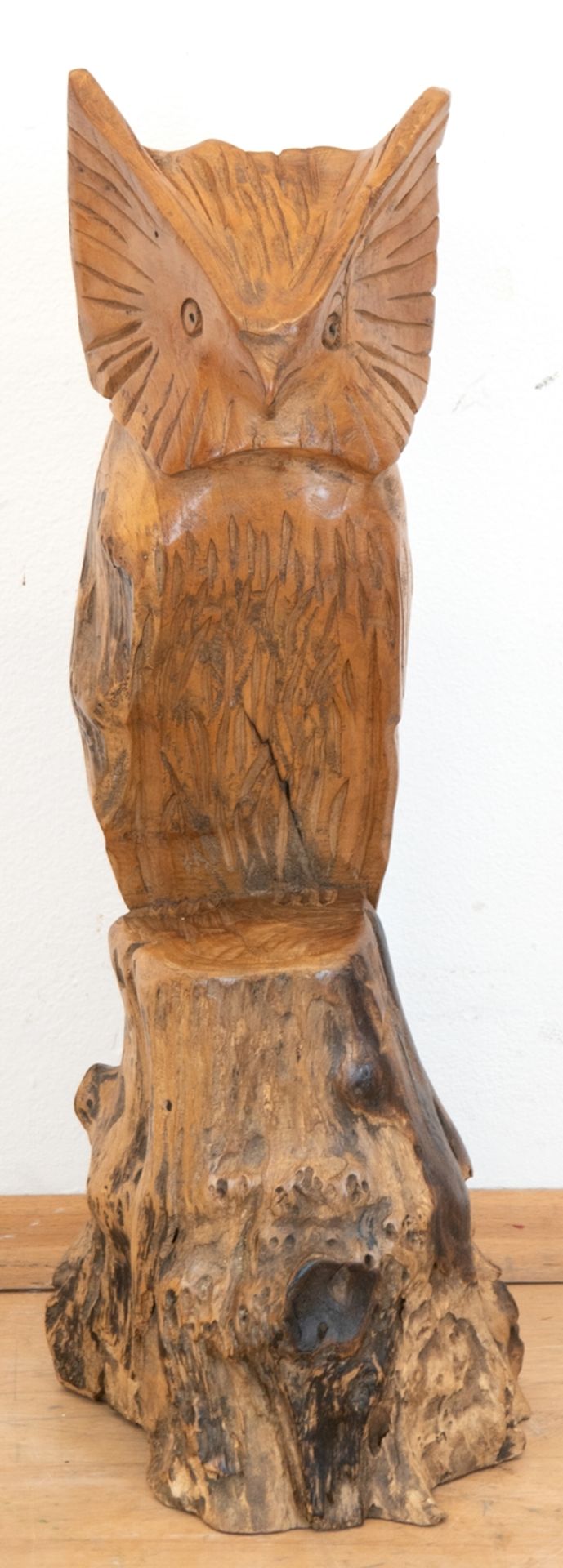 Gartendeko "Eule auf Baumstamm", Holz, geschnitzt, Unikat, H. 60 cm