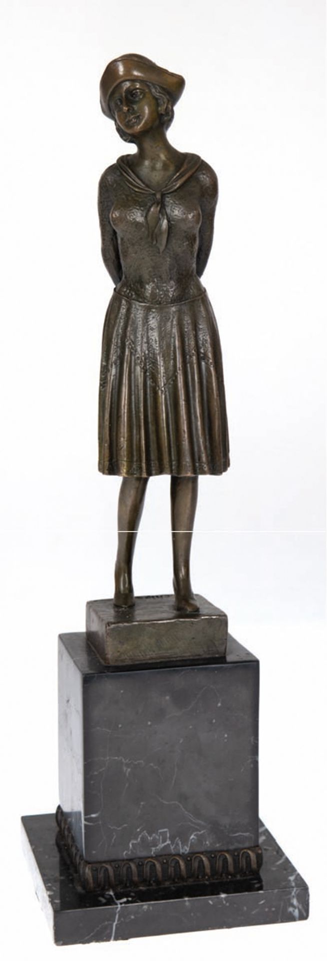 Figur "Dame mit Hut", Bronze braun patiniert,  Nachguß, bezeichnet "D.H. Chiparus", Pariser Gießerm