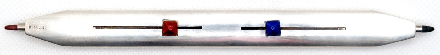 2-Farbenstift, 900er Silber, flache Form, mit 2 emaillierten Schiebern in Rot und Blau, L. 14,3 cm