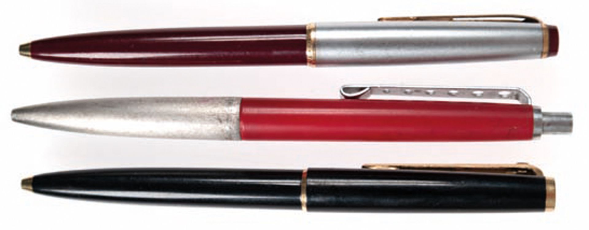 3 diverse Montblanc-Kugelschreiber, Nr. 592, 8 S, und 380, Gebrauchspuren