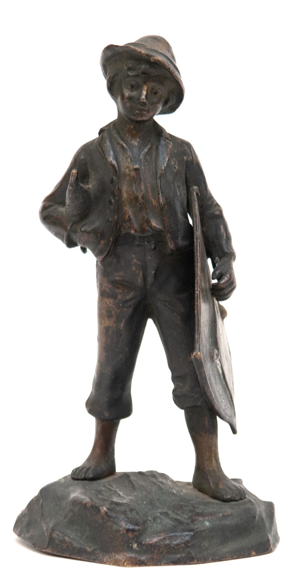 Figur "Junge mit Drachen", Bronze, um 1880, braun patiniert, auf runder Plinthe, H. 16,5 cm